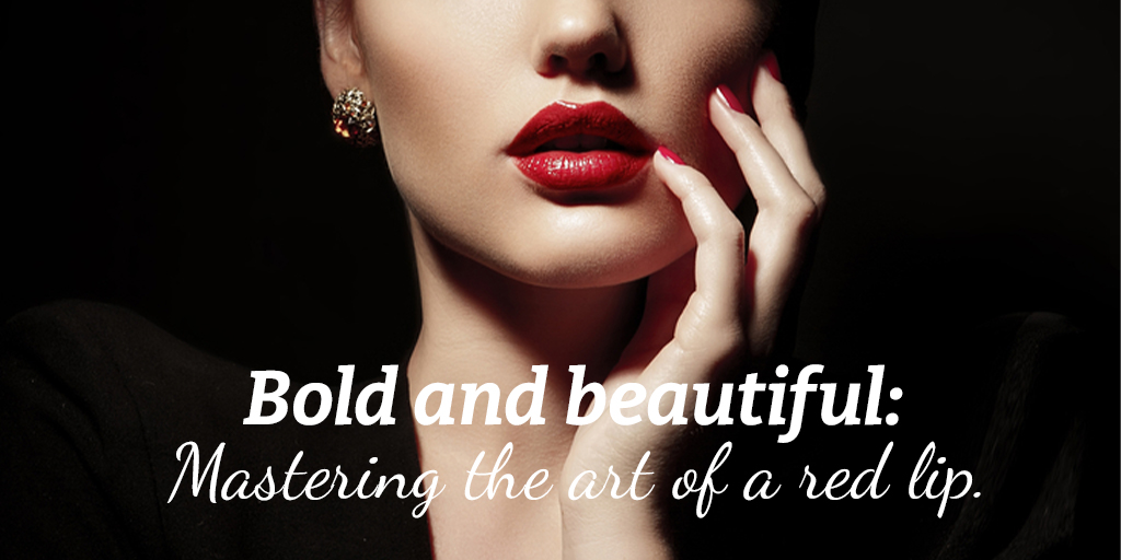💄💋Start by choosing a red lipstick that matches your undertones. If you have warm undertones, opt for reds with hints of orange or brick tones. Experiment and find the shade that makes you feel like a true queen! ❤️
#RedLip #BoldAndBeautiful #BeautyTrend  #ClassicGlam