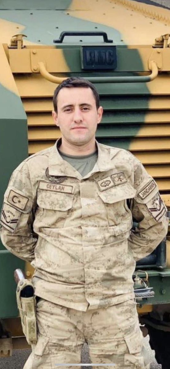 SehitlerimGazim's tweet photo. Şehit Jandarma Yüzbaşı Doğan Sevinç Operasyonu’nda şehit olan Jandarma Uzman Çavuş Aydın CEYLAN’a Allah’tan rahmet, yakınlarına ve aziz milletimize başsağlığı diliyoruz.
Türk milletinin başı sağ olsun. https://t.co/VLSiKa0cCK