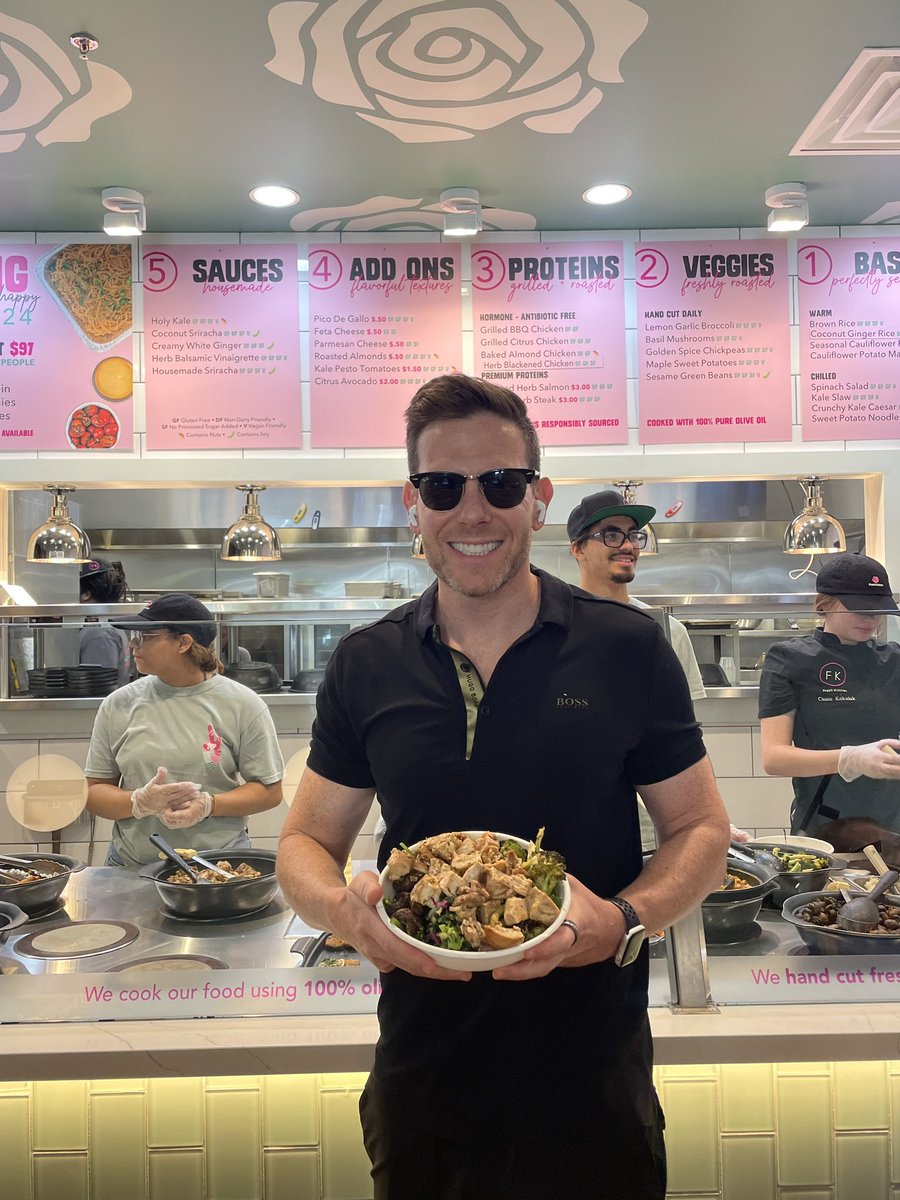 JesseKay's tweet image. #ad Miami is a highly competitive health &amp;amp; wellness mecca. Ahead of “National Leave a Review Day,” join me as we recommend my favorite destinations. Support your favorite spots by leaving a review! Learn more: bit.ly/JesseNLARD #leaveareview #reviewday @Reputation_Com