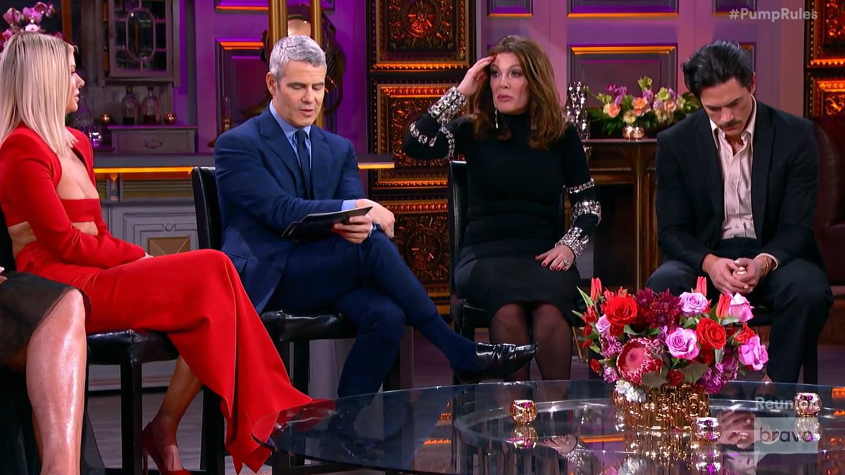 LVP trying to process Sandoval dressing as Raquel for Halloween in the middle of the affair is the kind of TV I crave #PumpRules