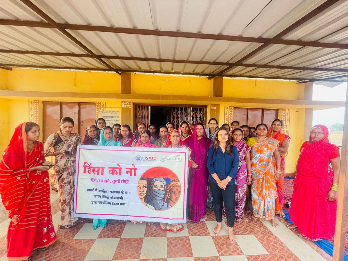 ChitraSinha1010's tweet photo. #narrocasting session with womens group through radio womens listen episode and we discuss about domestic voilence. Gender equality.#patan #durg https://t.co/HPNfftxNUD