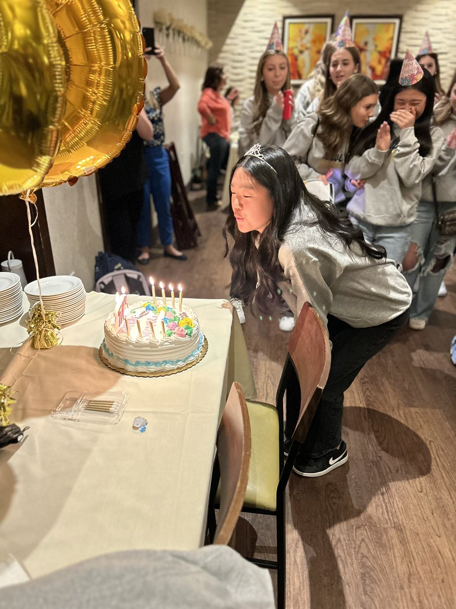 msromeroxhs tweet media