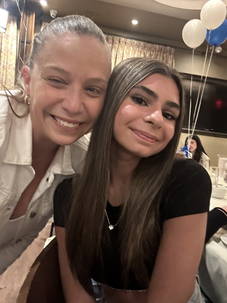 msromeroxhs tweet media