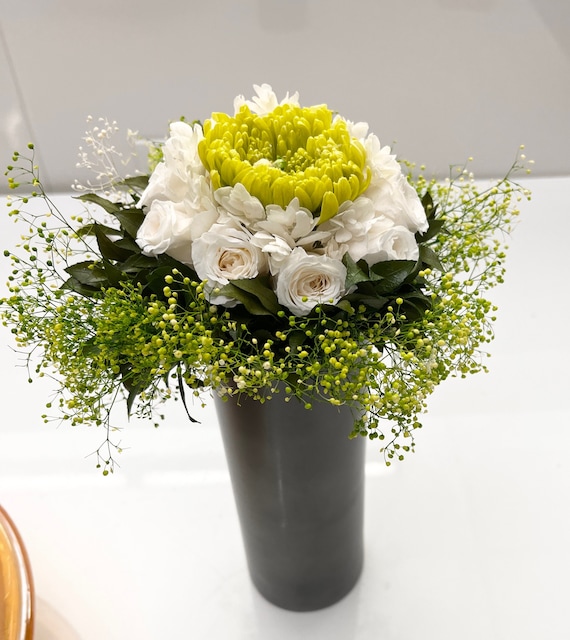 flora_fountain's tweet photo. Flower Bouquet with Vase , Preserved Roses, https://t.co/Gois9WVQ5t #foreverflowers #giftforfriend #giftformom #giftforgirlfriend @etsymktgtool https://t.co/EtK8BAWQT7