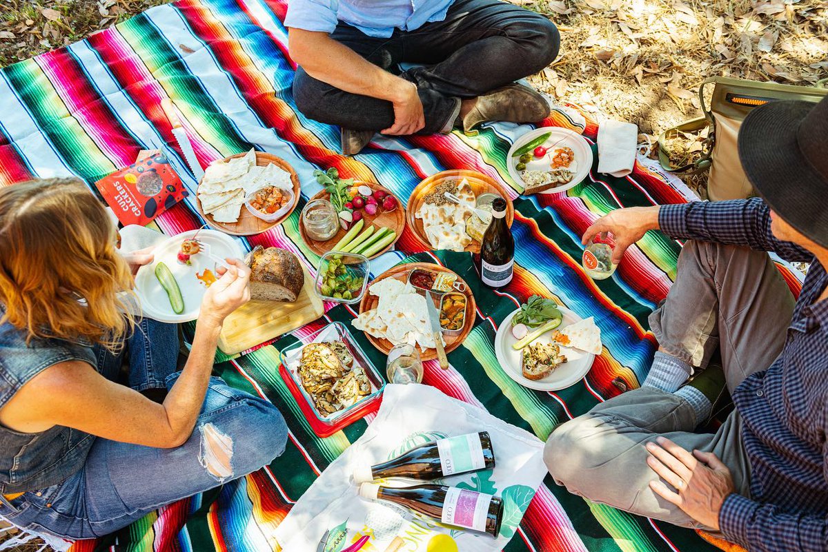 MissionBayWine's tweet photo. 🍷🧀 MISSION BAY WINE &amp; CHEESE FLIGHT NIGHT - LIOCO - wines from special places with founder Matt Licklider --- Thursday, June 15th, anytime 5 - 8PM, 114 Channel St, San Francisco, 94158 - https://t.co/ypYIDG0x9t https://t.co/fyngWfClKa