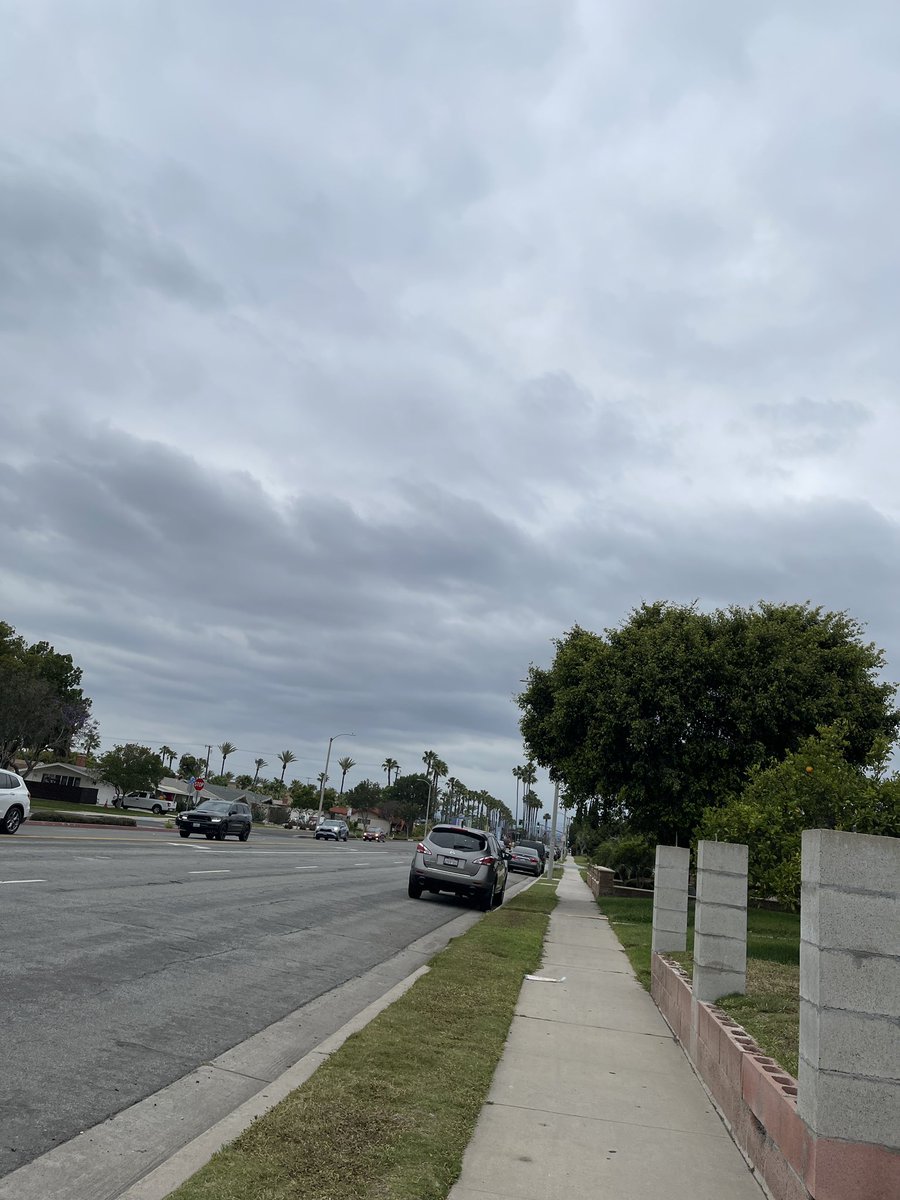 js232's tweet image. Nice cloudy weather