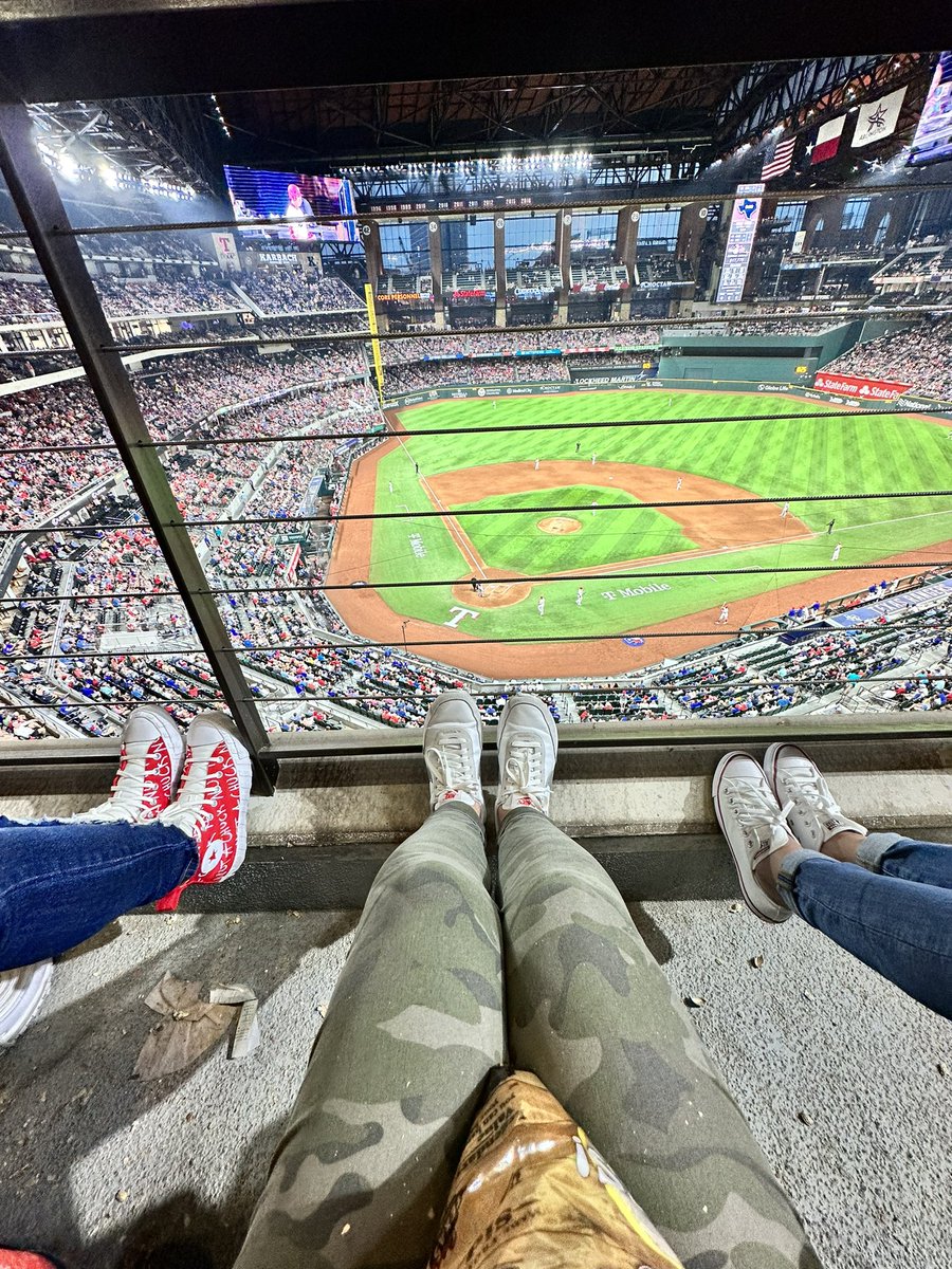 House of Legends! May DOS winners circle! ⚾️❤️
 #LifeAtAtt  #texasrangers #NTXIHX