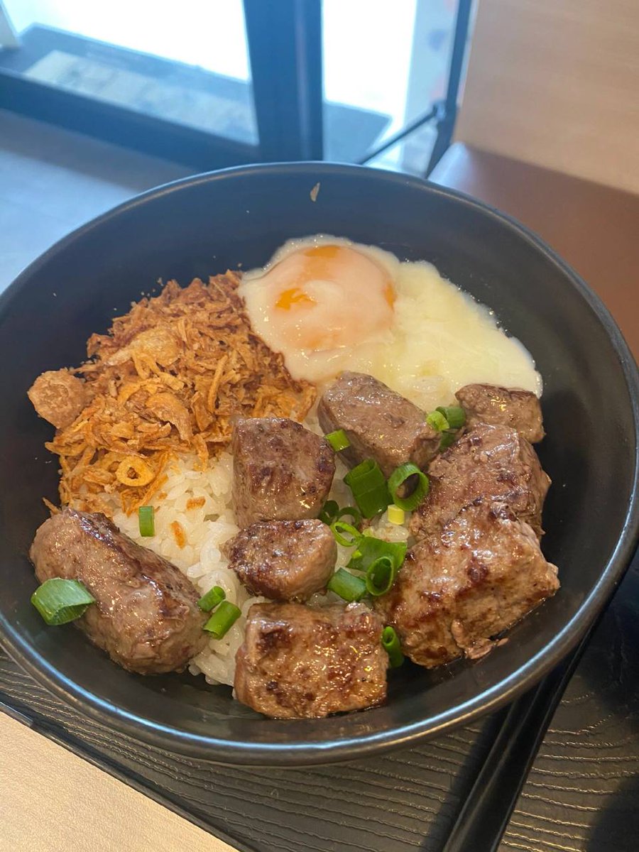 samhmwdy1's tweet photo. If you want to eat, eat it, don't treat your stomach badly https://t.co/4gw17Im7ZD