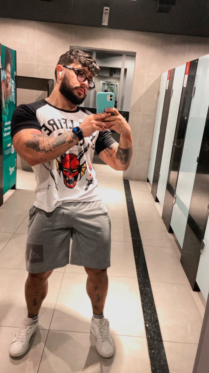 pmfsduque's tweet photo. Provas da camiseta geek de hoje https://t.co/6buAITq97a
