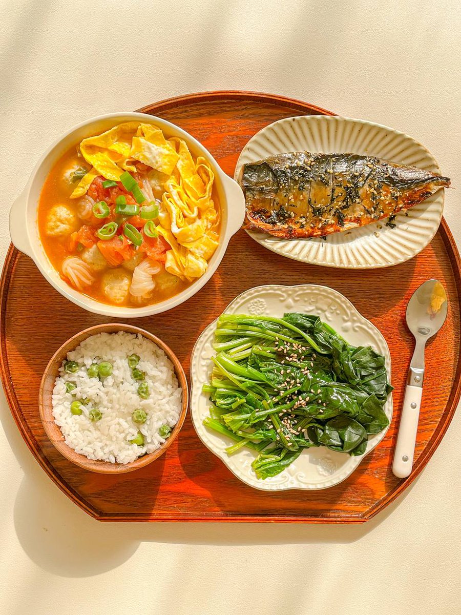 abw_sfaqh's tweet photo. Ten-minute minimalist lunch 🥣Feel the beauty of life with your heart https://t.co/xwlH1CMdtU