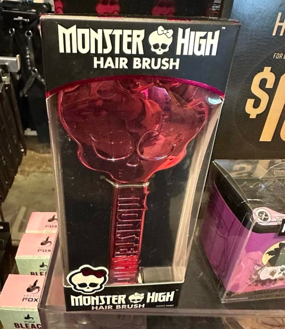 Restaurando Monster High, Tirando a cola do cabelo