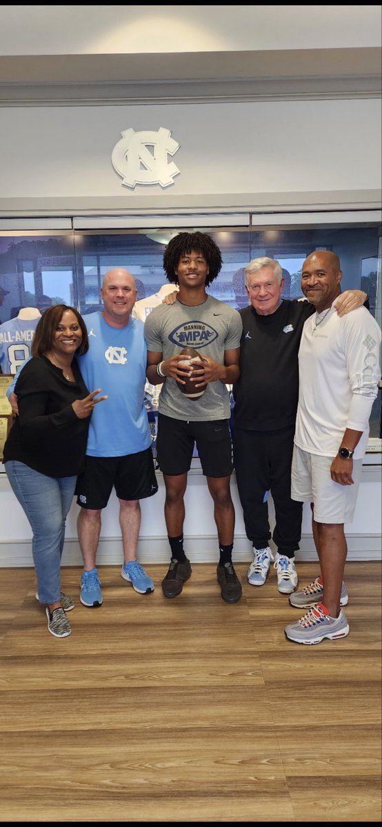 thebrycebaker2's tweet photo. ✝️Great camp today at UNC!!  
I appreciate the work and the love💙  
@PoloNupe3 @UNCFootball @CoachMackBrown @ChipLindsey11 @CoachGalloway7 @DonCallahanIC @molly_jacoby @EFHS_Football @CoachWillert https://t.co/xwCqzbzhMr