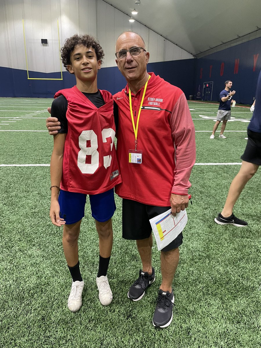ChristofferGo7's tweet photo. Had a great time competing at Stonybrook University football camp today!! got a chance to lock up some  receivers and ran a 4.91 40 @StonyBrookFB @_CoachWarner @Coach_Priore @CoachDetorie @CoachSterling64 @CoachRagonesi @CoachTBiscardi @PrepRedzoneNY @BaysideFootball https://t.co/uSraKP2l3F