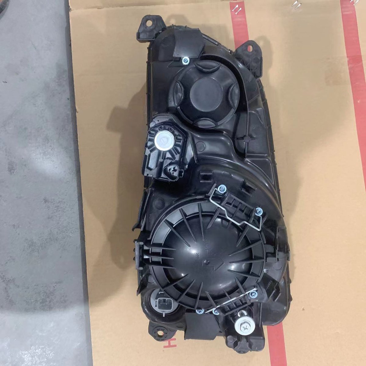 thinkfrank111's tweet image. #truckaccessories #truckparts #truckparts #ledheadlights #newthinkingtruckparts #hino #isuzu #mitsubishi hino500
retrofit led headlights for hino 500 and hino 700 , factory wholesale, large quantity and good price
bit.ly/45AGvUO  +8619536693969