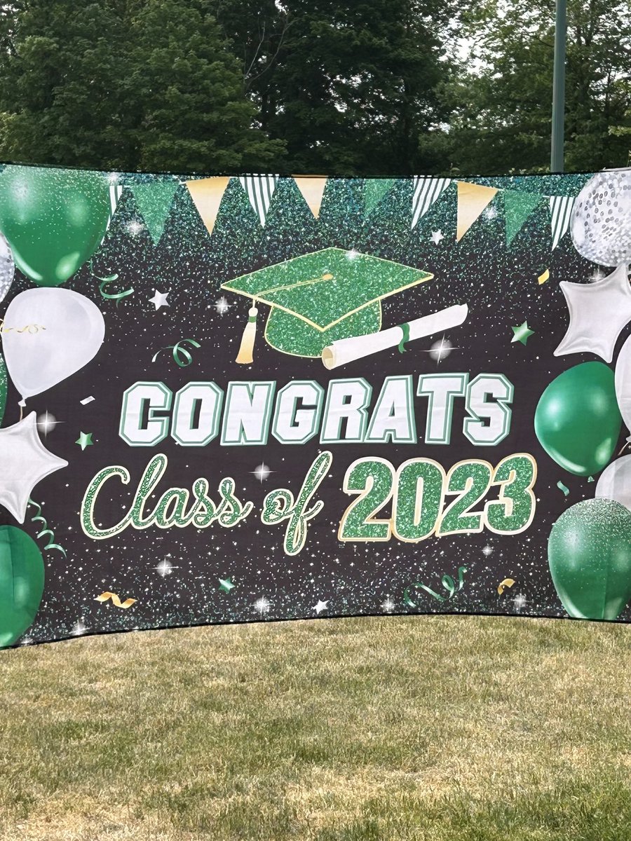 Mayfield_Center's tweet photo. What a fabulous day to celebrate!  Look out MMS, we are sending you the best!  Thanks to all who helped make today’s graduation so special!  #luckytobeacyclone https://t.co/y5d7rNYiYJ