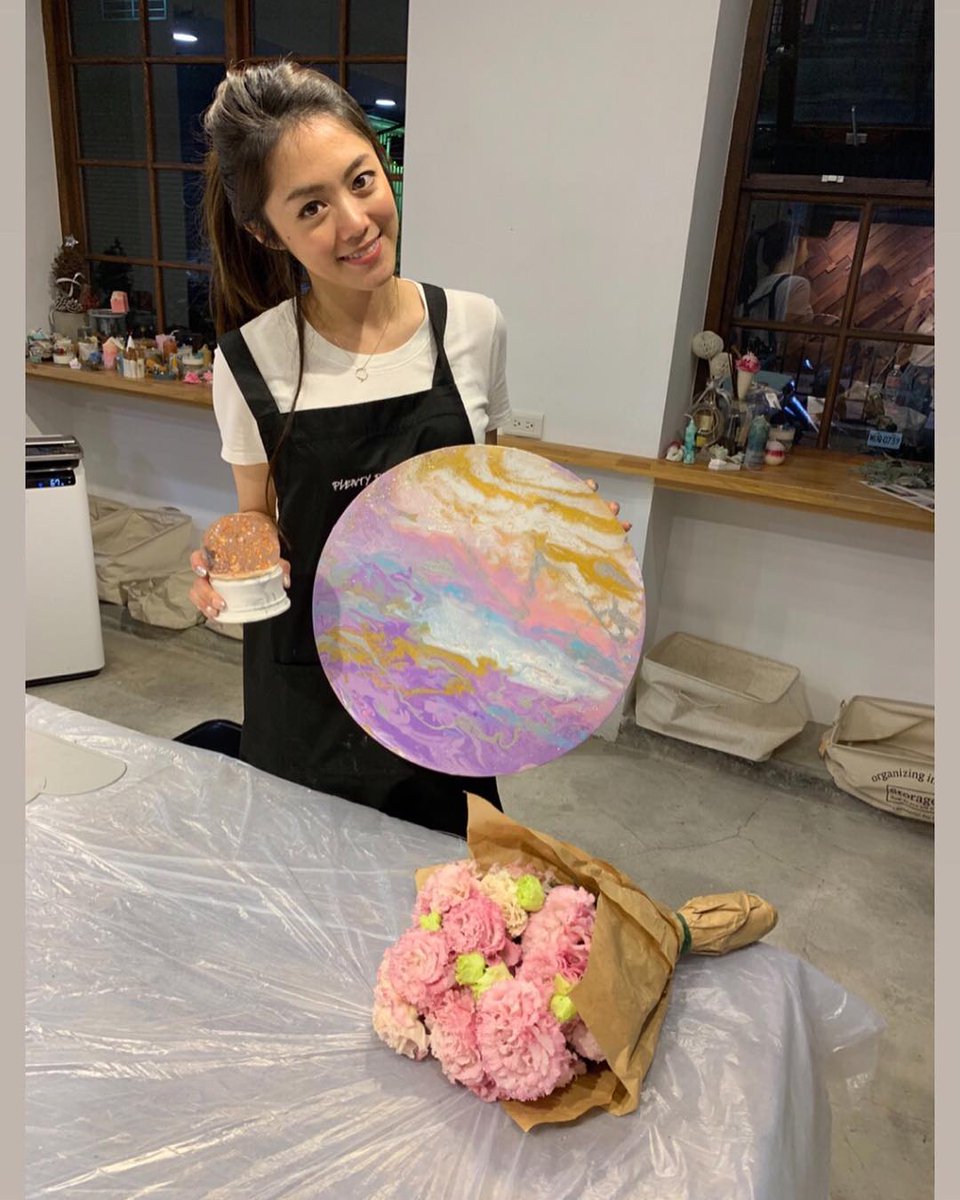 When girls occasionally come to learn to make art, they will really feel relaxed physically and mentally, and their temperament will add points
Brand new streaming animation course starting at @paint2ez in May! If you want to make a beautiful artwork to flow, that's right