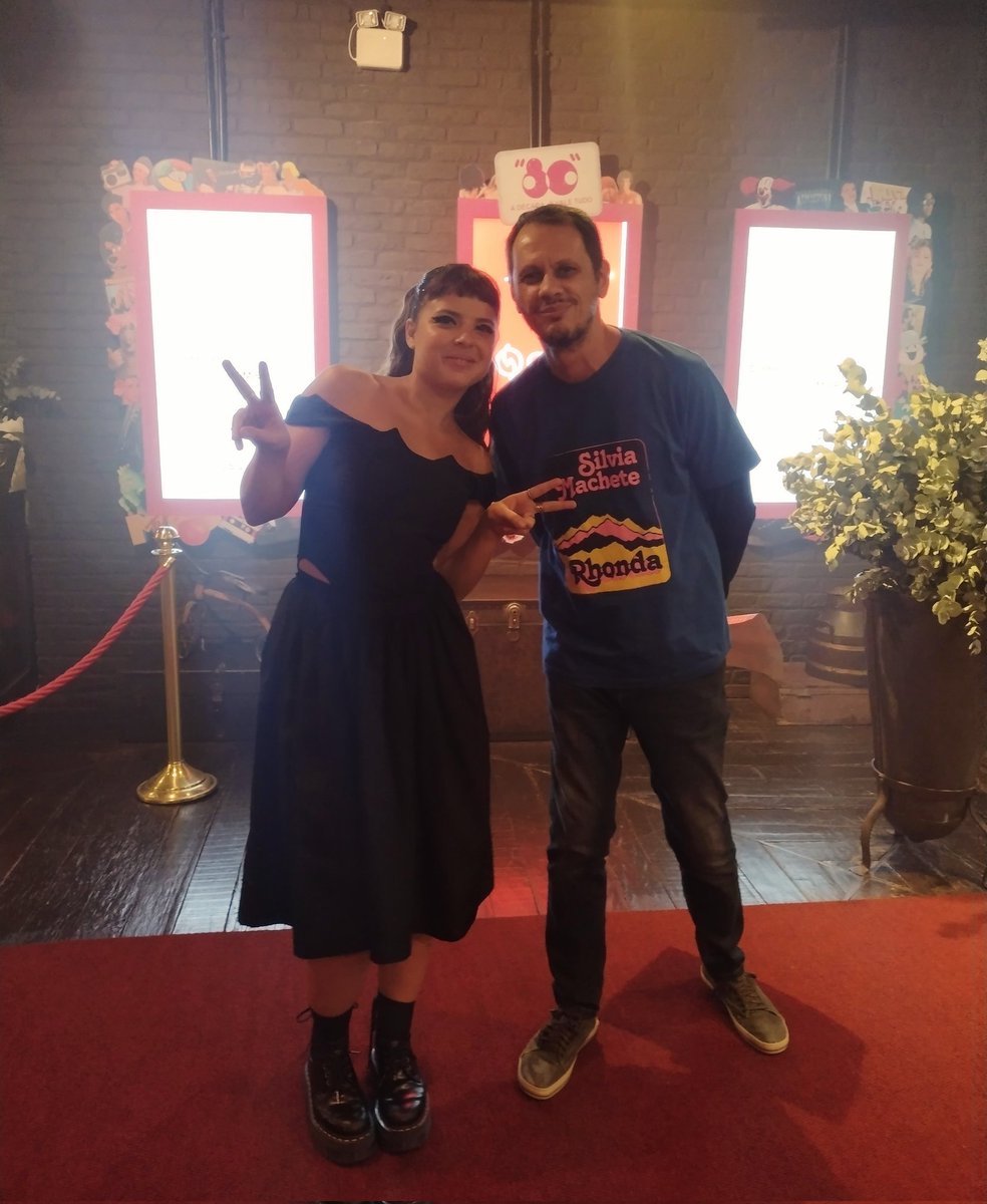 donniedarko73's tweet photo. julia mestre: tour arrepiada @ teatro claro rio
#juliamestre #arrepiada #baladesejo #teatroclarorio #copacabana #riodejaneiro https://t.co/f8MWFlAEdA