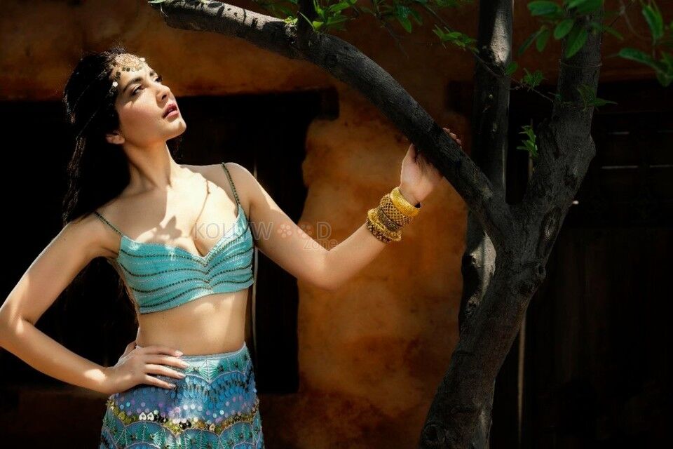 kollywoodzone's tweet photo. Methavi Heroine Raashi Khanna
See more photos - https://t.co/cuShZizCut
#RaashiKhanna #Methavi https://t.co/aLe6yCxqIA