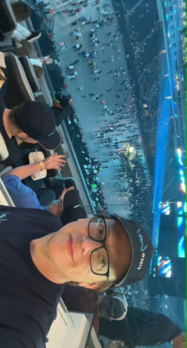 BillBaerwalde's tweet photo. #CiscoLive concert!!! https://t.co/RPXn7J0asj