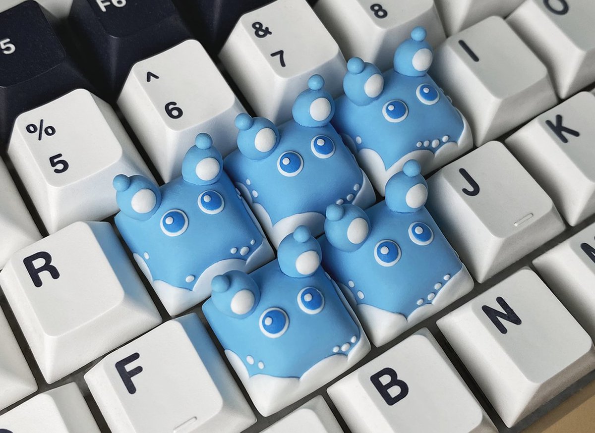 Ellienet tweet media