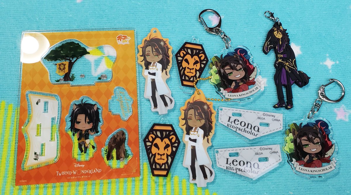 🐙✨Twisted wonderland Sale Post✨🦁
Please dm me with the items you're interested in, photos circling items help!
I offer small discounts for large orders and for showing me your itabag/shrine. Show me your collection!

  #twst #animesale #merchsale  #animemerch