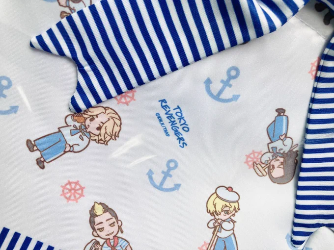 東リべコラボの布もの系のサンプルいただいた クッションキーホルダーって初めて?だけどサイズ感かわいいね。バッグや巾着のプリントもきれい