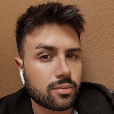JonathanBroniek's tweet photo. #NouvellePhotoDeProfil https://t.co/8SlcURnnuM