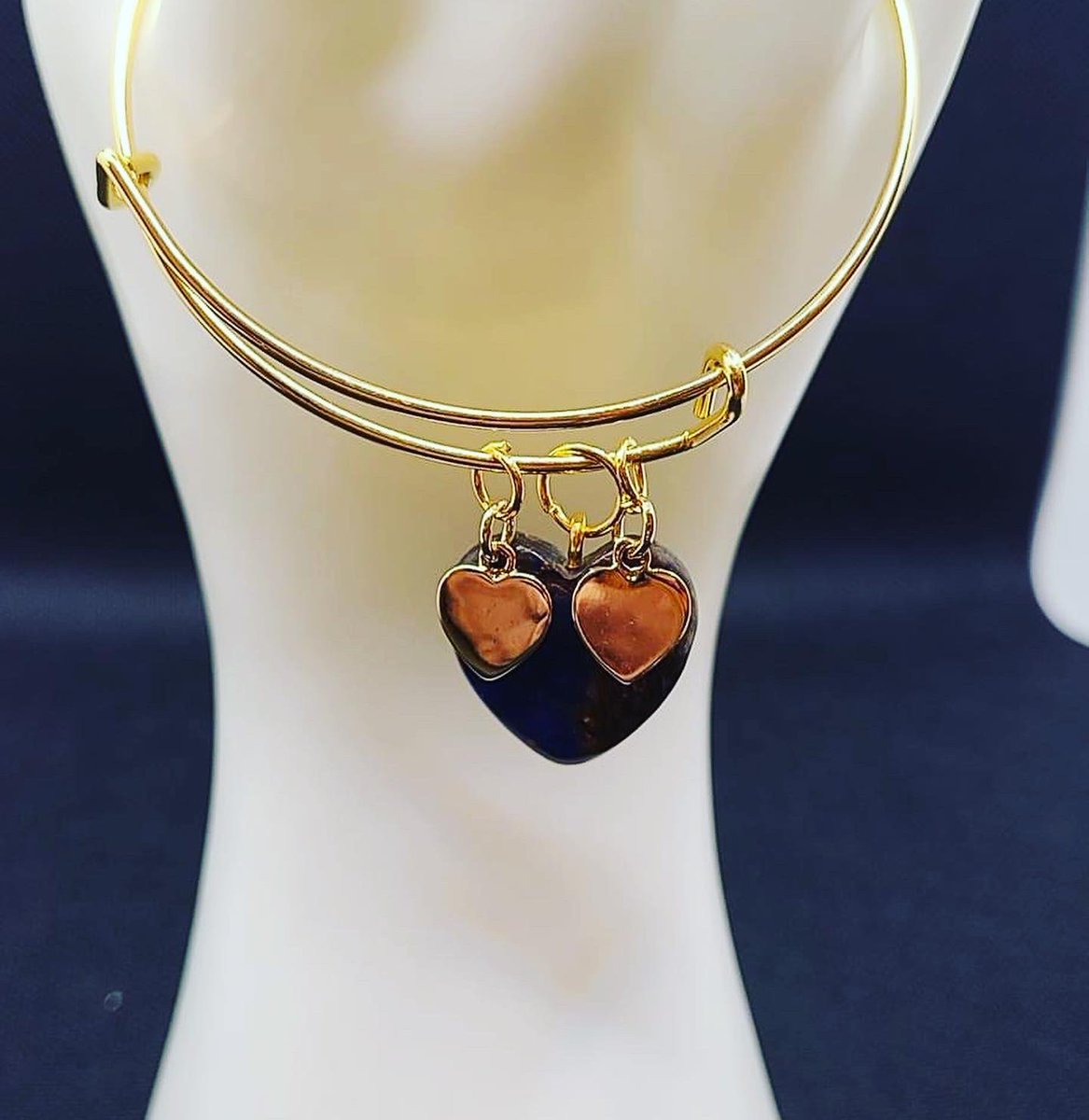 Utensilqueen's tweet photo. Beautiful bracelet banglesπΌ
Check out my Etsy shop Boho by Rosey for discounts or email Bohobyrosey@gmail.com
https://t.co/UqLFTJ35r3
#peacesign #banglebracelet #braceletoftheday #handmadebracelet #handmadebangles #july4th https://t.co/rq3F4vAzpj