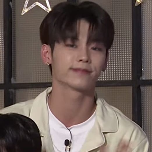 kitternsouls's tweet photo. hii(⁠♡⁠ω⁠♡)⁠ ⁠~⁠♪ help me choose a shipname buat merekaaaa dongg, selengkapnya ada di bawah yaaa💟 https://t.co/pttO5HMUHa
