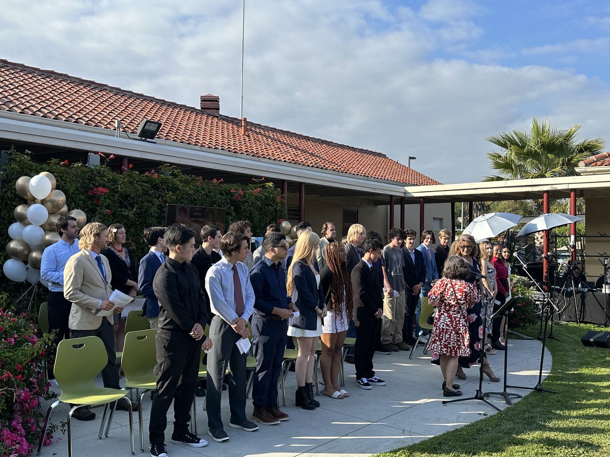 Dr_AShelton's tweet image. Congratulations to the first class of our Samohi Project Based Learning Pathway. ⁦@SMMUSD⁩ ⁦@SamohiPrincipal⁩