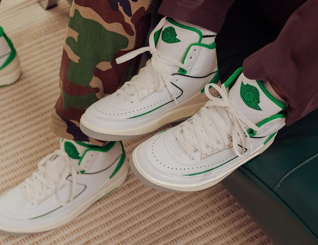 JustFreshKicks tweet media