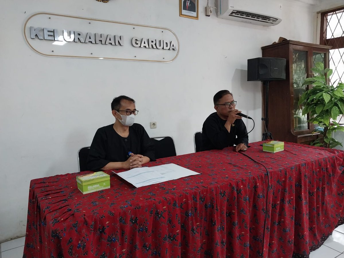 Giat Lurah Garuda, Sekertaris Lurah, dan Kasi Kesos Kel.Garuda Melaksanakan Rapat Pembinaan Kader Posyandu se-Kelurahan Garuda.
.
Di Aula Kel.Garuda
Kamis, 08 Juni 2023