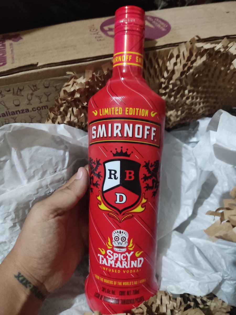 botasamlsoz's tweet photo. No estoy soportando 🥺😍 ❤️🖤
@DiaMundialDeRBD @soyrebeldetour
#RBDisBack #SmirnoffRBD #rebeldetour https://t.co/a49nkm63sB