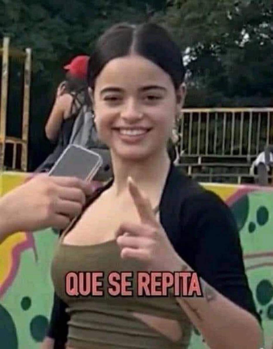ramoonpaz's tweet photo. Yo viendo como el Gary explota como siempre JAJA  #RecompensaSurvivor https://t.co/uIHT8hK5bH