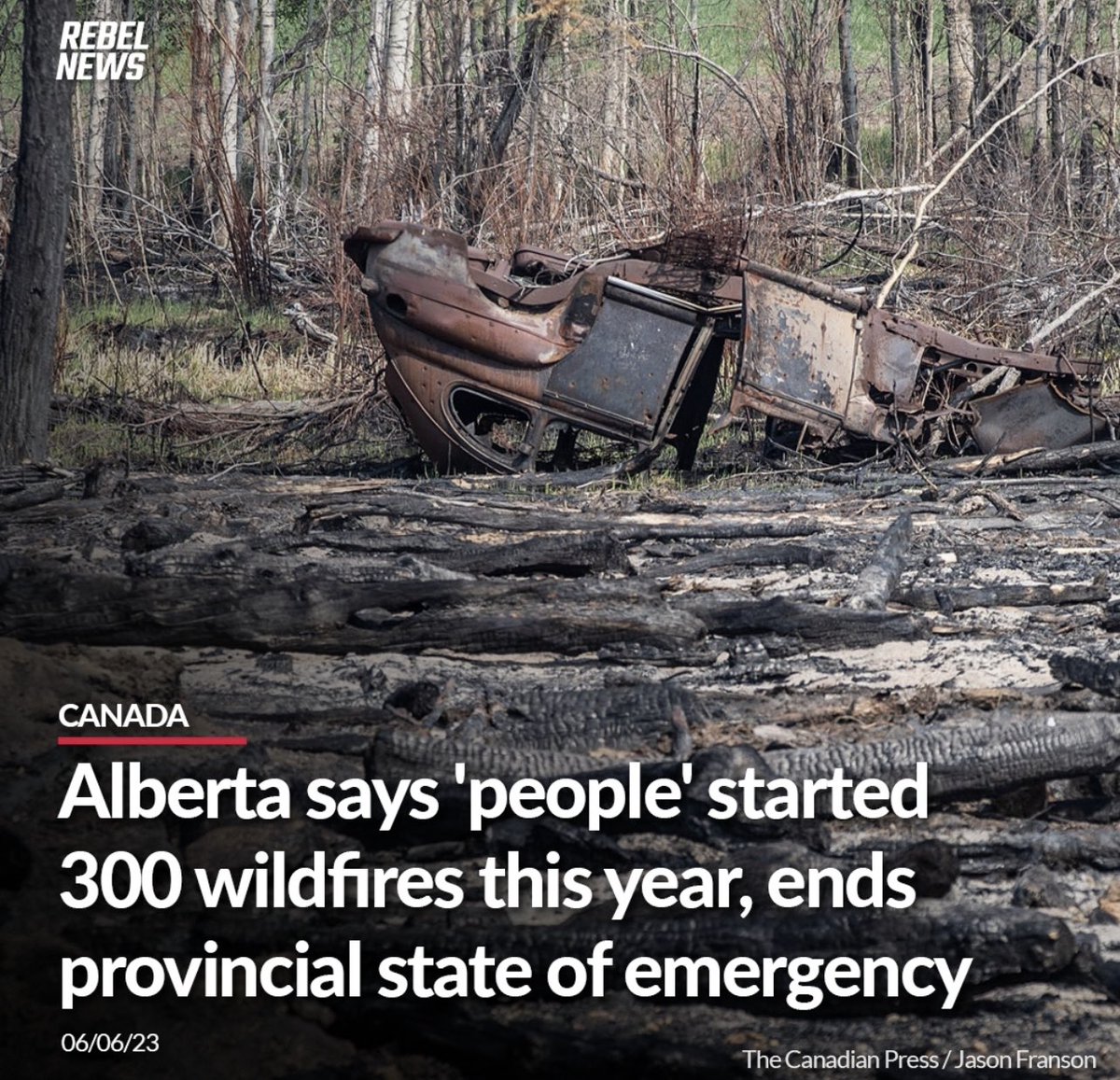 WBrettWilson's tweet photo. But ⁦@JustinTrudeau⁩ wants to claim - as a leading eco-alarmist - that all fires are from his misguided understanding of so called climate change. Goofball. https://t.co/xaq8ZuG0KZ