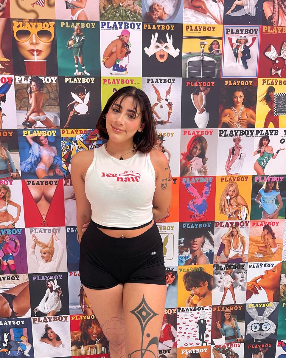 mrs. hatake on Twitter: "regular outfit vs cosplay 🧡🖤"