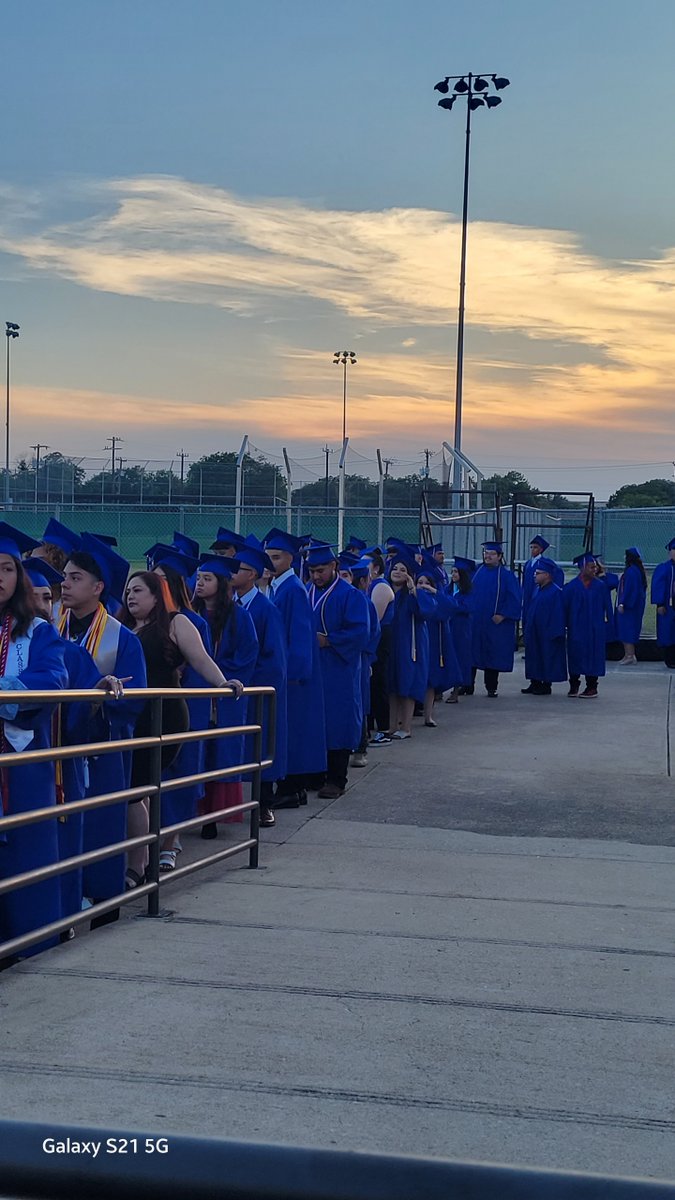 Proud to be part of the journey for many of these young people graduating from @EISDMemorialHS  @EISDofSA. Happy to celebrate this milestone with all the new faces I had the privilege of meeting over the past year. Good Luck and always #PlayToWIN. #RememberThe55 #Classof23