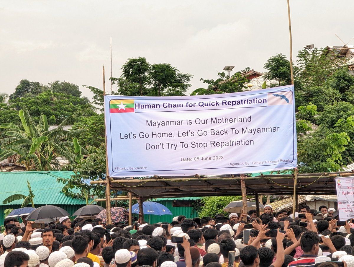 RoBMHairu's tweet photo. A campaign namely "Let's go home and Let's go to Myanmar" is going on in Camp-09.

#RohingyaRefugee
#GoHomeCampaign
#GoHomeMyanmar https://t.co/ZCMfC3RzkO