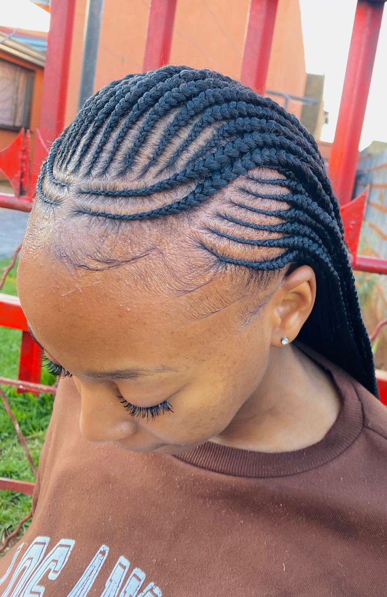 LindoSihoyo's tweet photo. All this for just R400.❤️
Price includes One Million Extensions &amp; Hair Wash.❤️
House calls in Johannesburg only.❤️
House is free, just transportation.❤️
My location is KwaThema/Springs.❤️
Contact 0670415120 for more.❤️ https://t.co/wQ1rOirTYF