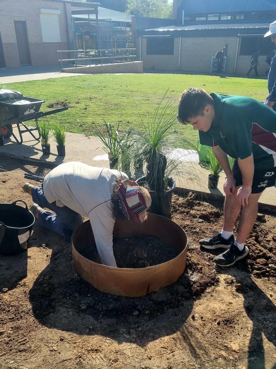 Macquarie Fields High School tweet media