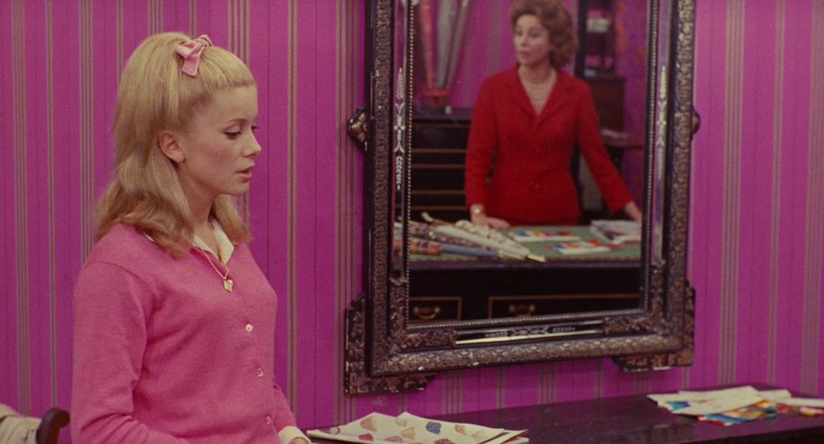 theywatchmovies's tweet photo. The Umbrellas of Cherbourg (1964) https://t.co/pvETWhqrFf