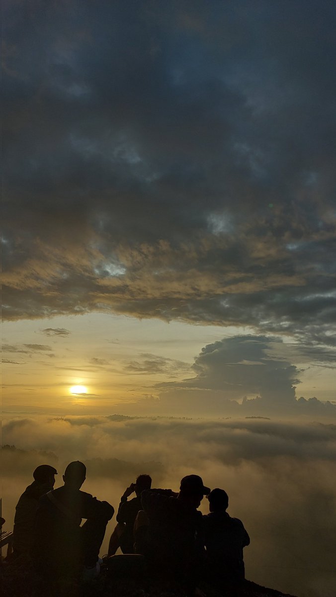 Gunung ireng sunrise 🌤