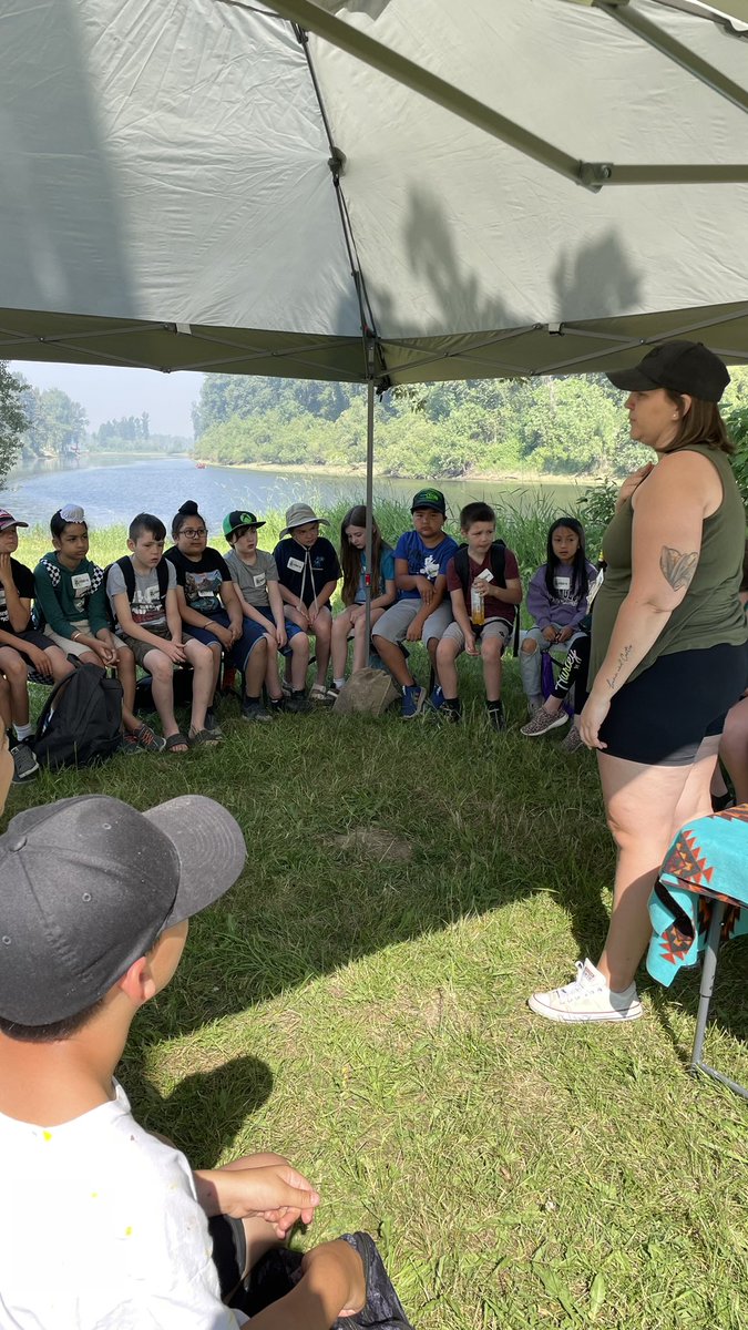 monica_padgham's tweet photo. It was a great morning of learning and adventure at the annual Canoe Pull event. McCammon Elementary is grateful for all of the work put in by our Indigenous support staff across the school district and our friends at Skwah First Nation. #sd33learns #sd33HumanSocial https://t.co/7QlMlSZBiF