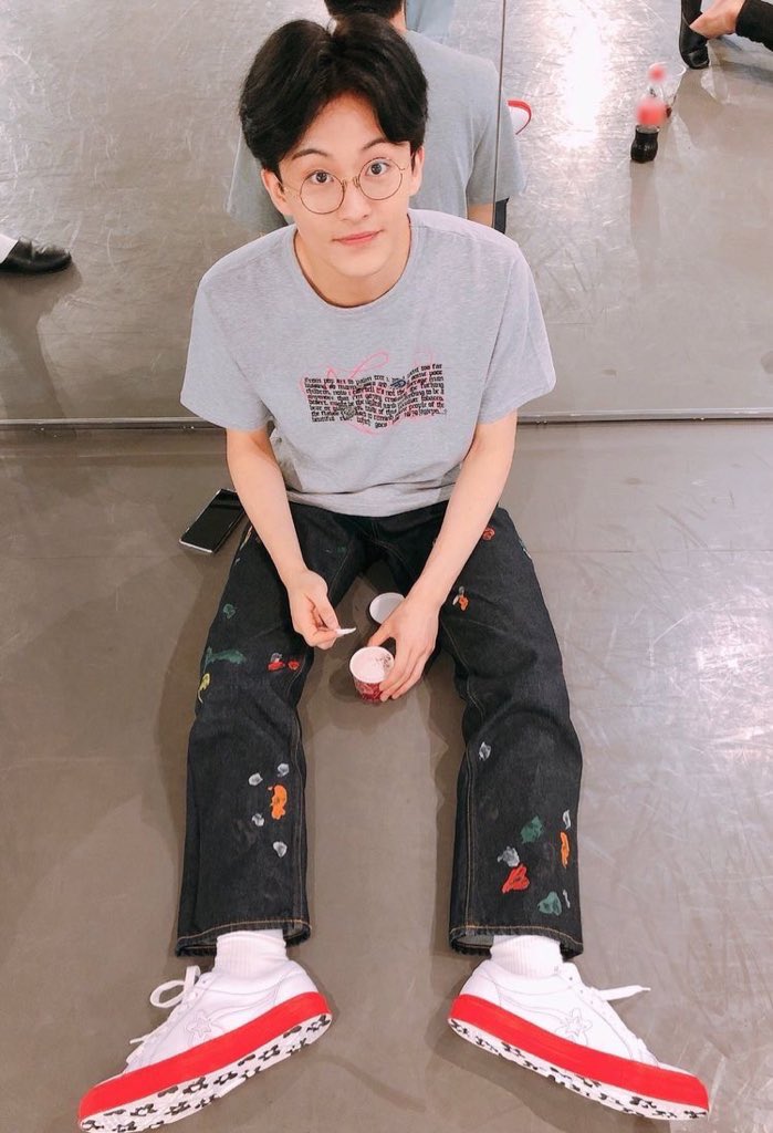 crvngjaee's tweet image. mark                                      also mark