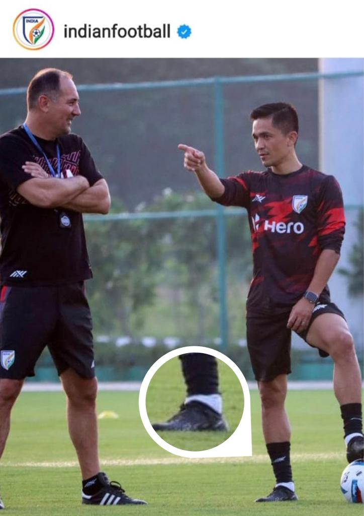 BuiltSportsIND's tweet image. Hello @chetrisunil11 Ek baar hamare Grip socks zaruur try karke dekhna ! 
Good luck for Intercontinental Cup 
#IndianFootball ⚽️
#HeroIntercontinentalCup 
#Indianbrand
#MadeInIndia 

builtsports.co.in