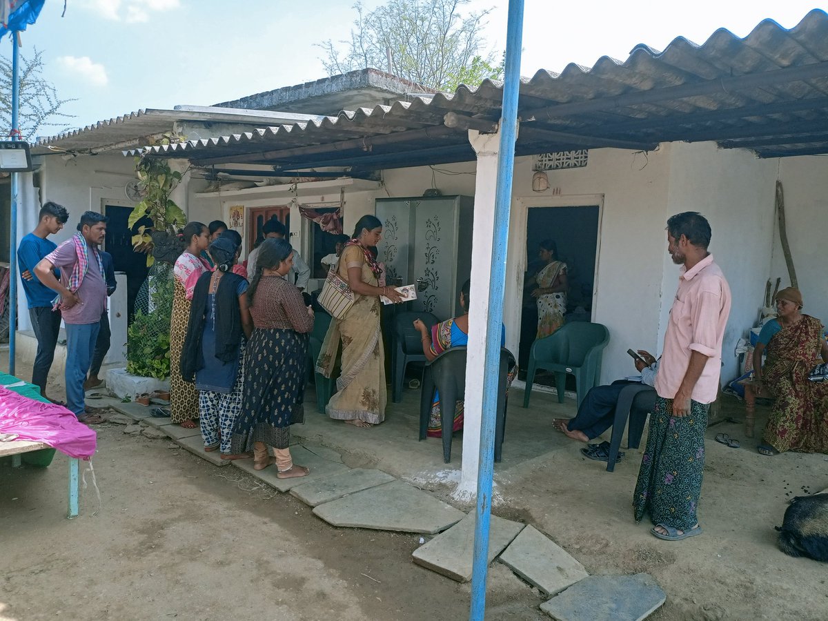 Dt: 7-07-2023
As part of prevention of child marriages, we have rescued one girl from #childmarriage at #Seathampet(vi), #Garla(m), #Mahabubabad(di), Telangana
Along with KSCF SHARE NGO Coordinator & Counsellor and with the BRB team and #garla PS.