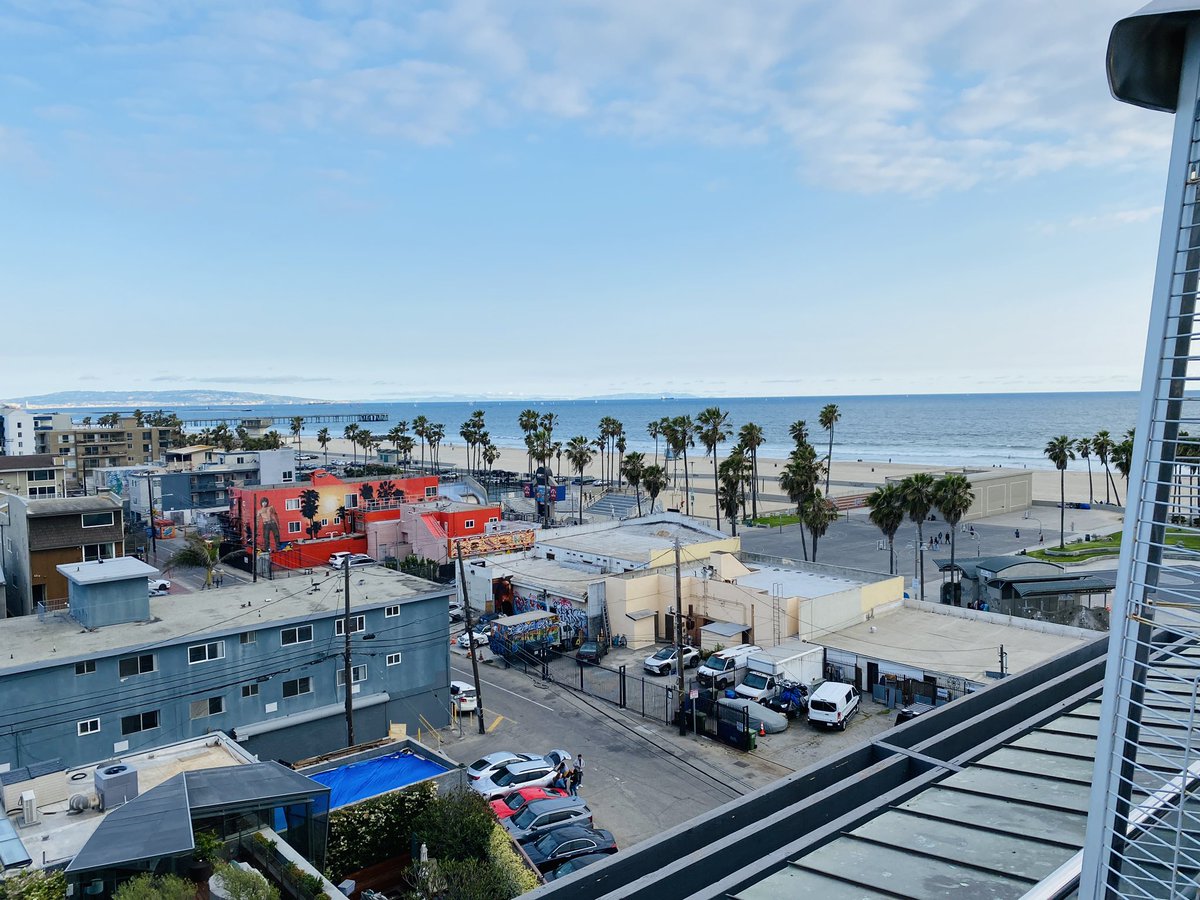 Great chats and venue at Meet LA's Earliest Stage Investors and Founders <a href="/LATechWeek/">LA Tech Week</a>