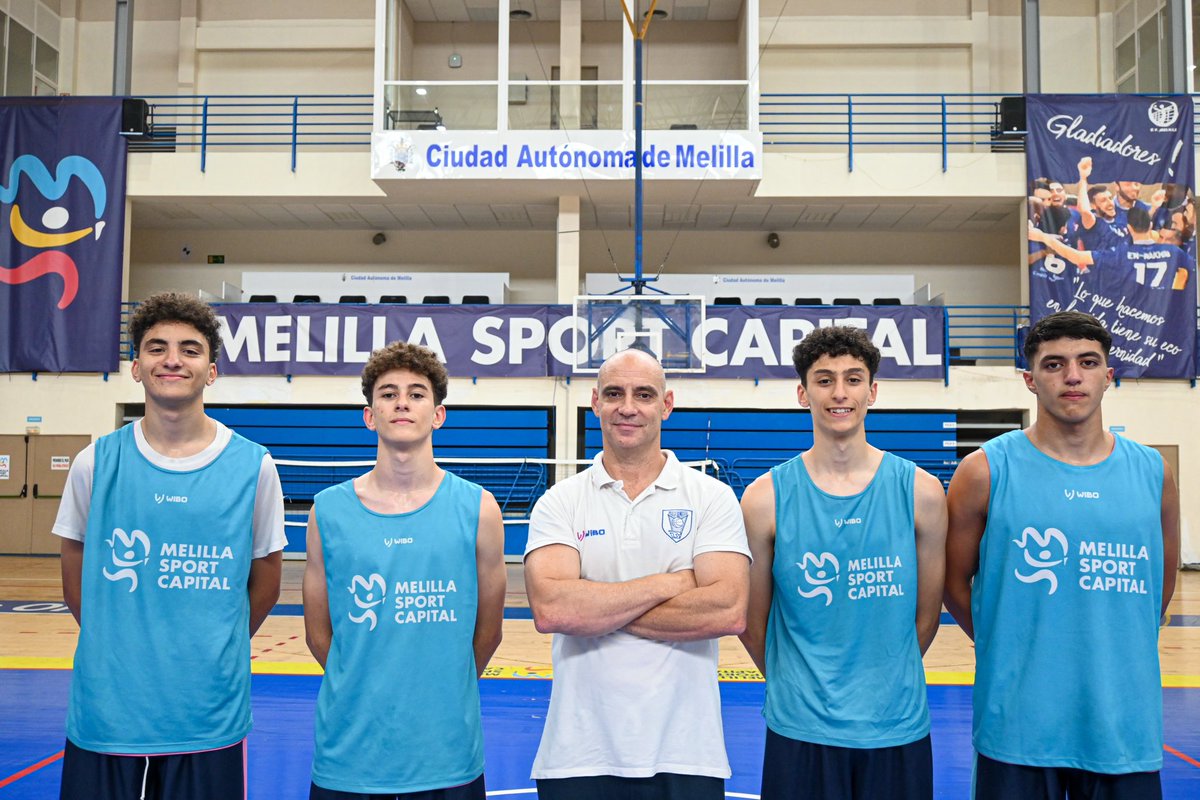 melillabcto's tweet photo. ⛹🏽♂️Nuestro Junior Masculino 'CMB' 3x3 viaja a Cala Millor para disputar el #FEB3x3U17
🔗 Toda la información del campeonato en nuestra web: https://t.co/xSkQ83CuV0
#canteracmb💙 https://t.co/yhR3sUM64I