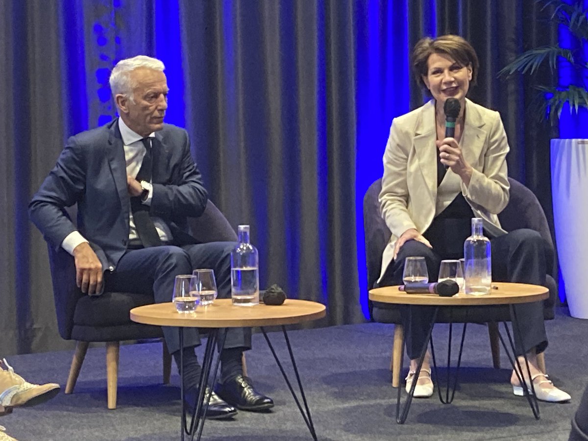 Très intéressante audition des candidats à la présidence du @medef, @dcarlach et @PMartin2023 devant les entrepreneurs du @MedefHdF