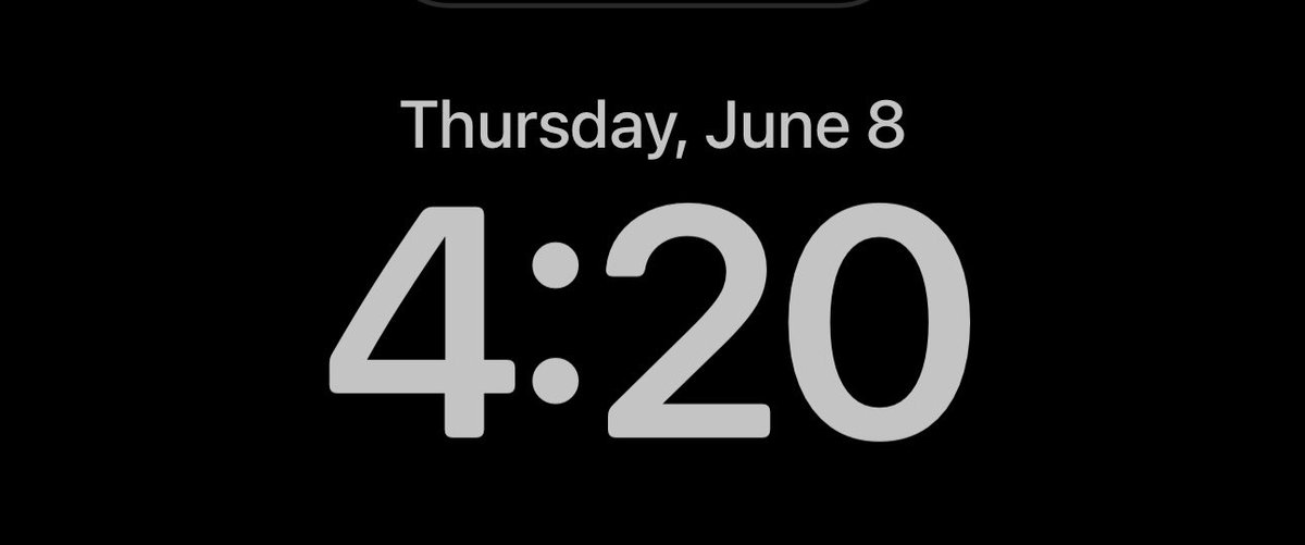 jeffleroydavis's tweet photo. Happy Happy 420 Everyone! #SleepWhenDead #FourTwenty #NobodiesFaultButMine #SmokeEmIfYaGotEm #AnotherTrophyDayInParadise #BeExcllentToOneAnother #AndPartyOn https://t.co/xzxYvUOGFN
